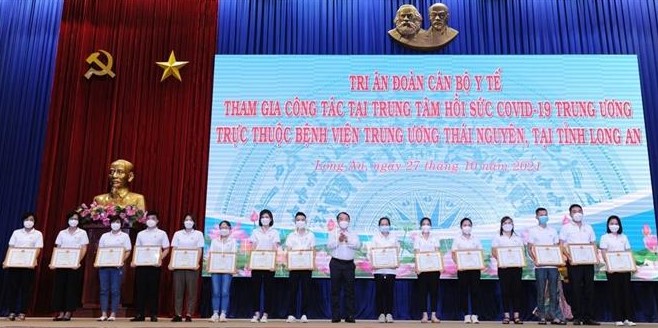 Tri ân Đoàn cán bộ y tế tỉnh Thái Nguyên hỗ trợ Long An chống dịch COVID-19